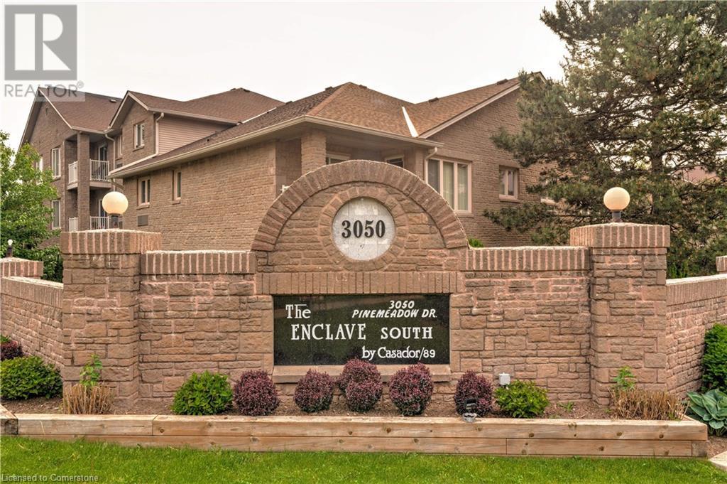 3050 Pinemeadow Drive Unit 55, Burlington, ON L7M 3X5