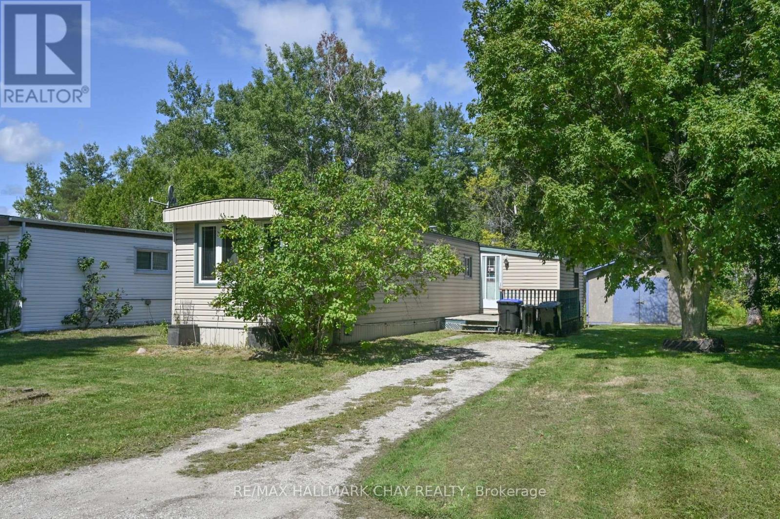 32 Shamrock Cres, Essa, ON L3W 0A5