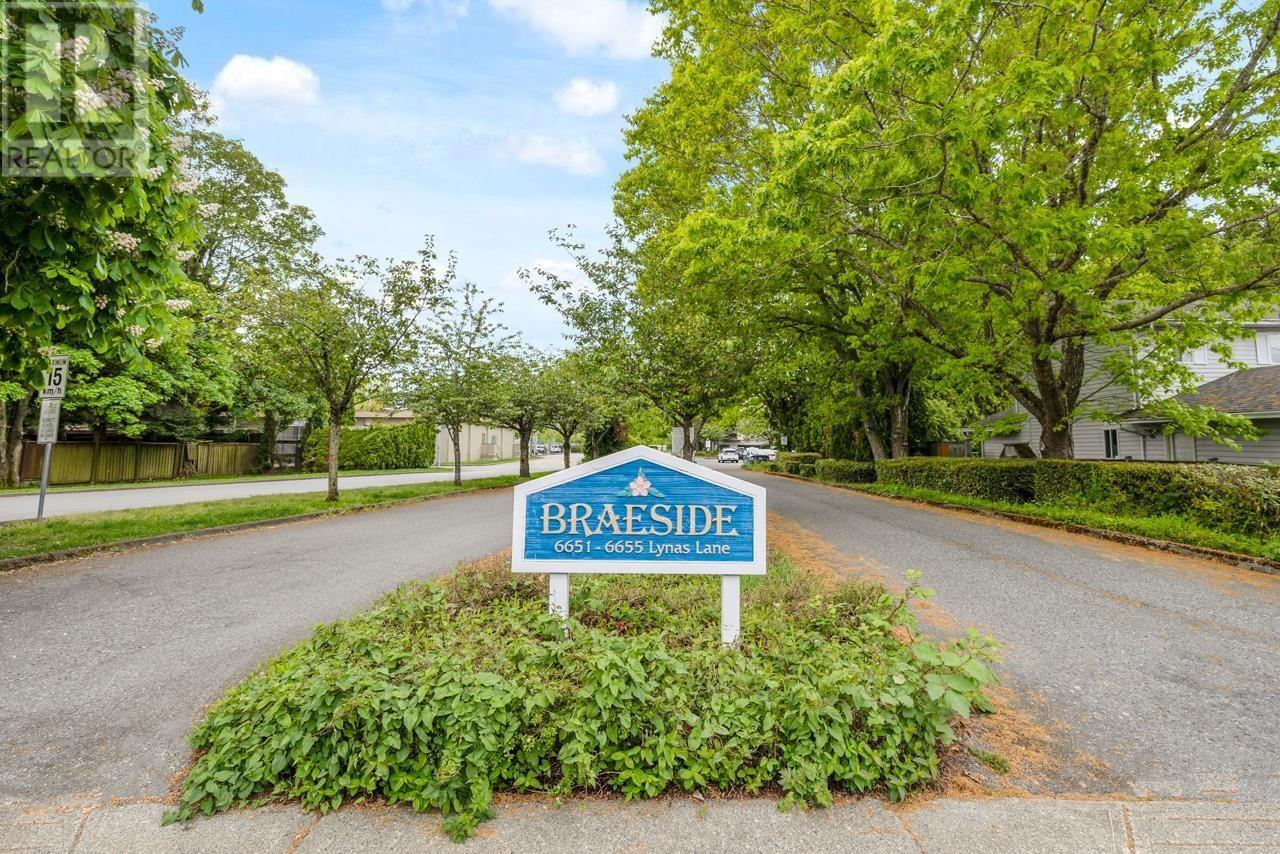 6651 Lynas Lane Unit 204, Richmond, BC V7C 3K8