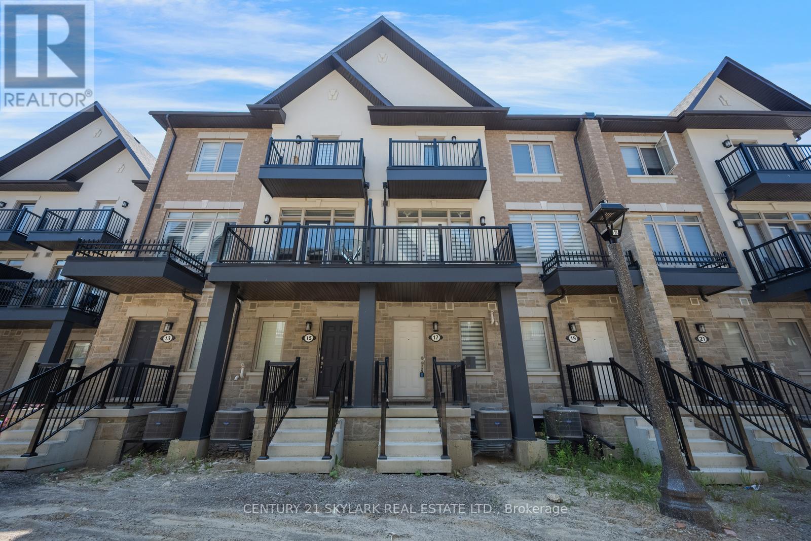 17 Springdale Ave, Caledon, ON L7C 4L4