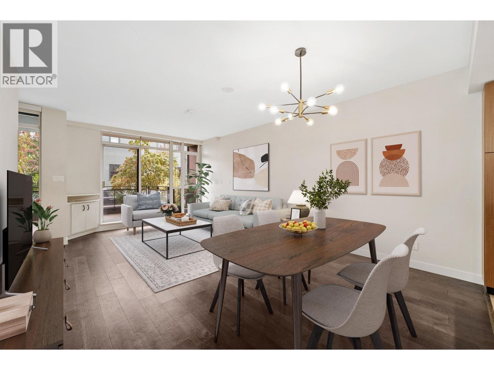 2389 Scotia St, Vancouver, BC V5T 0B2