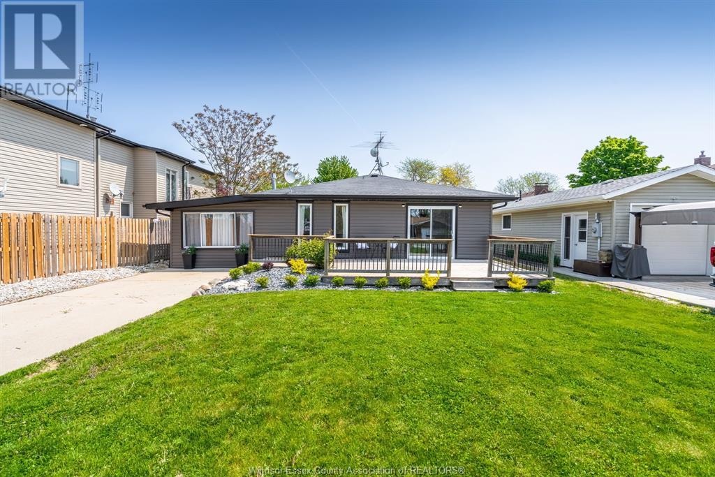 166 Stirling St, Lakeshore, ON N0R 1A0