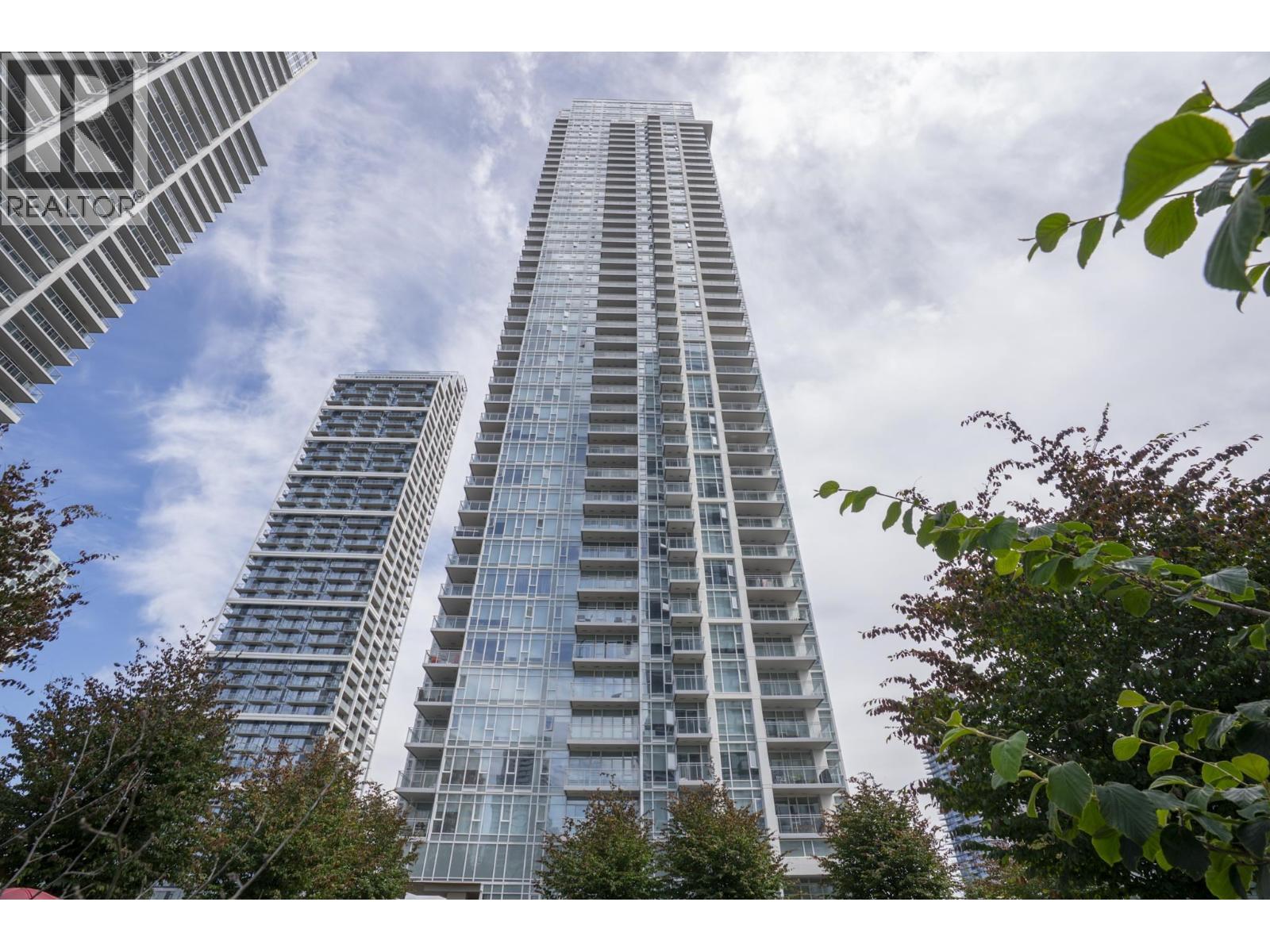 4670 Assembly Way Unit 1007, Burnaby, BC V5H 0H3
