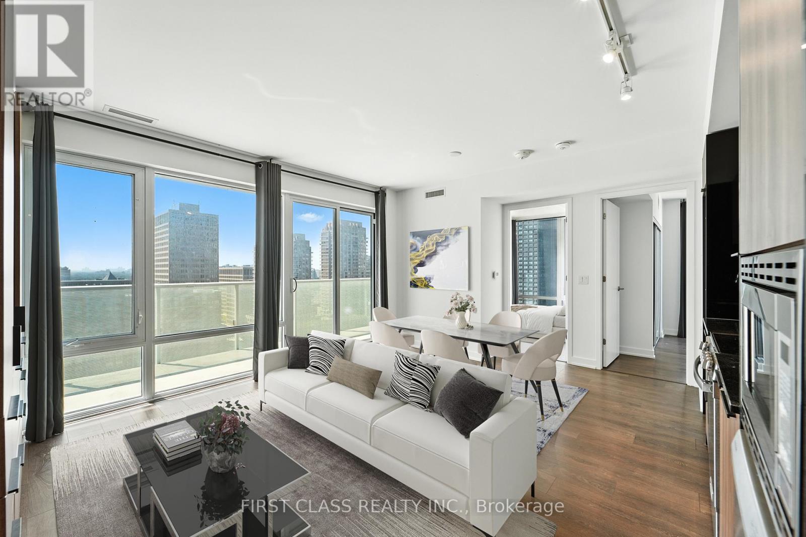 1802 501 Yonge St, Toronto, ON M4Y 1Y4