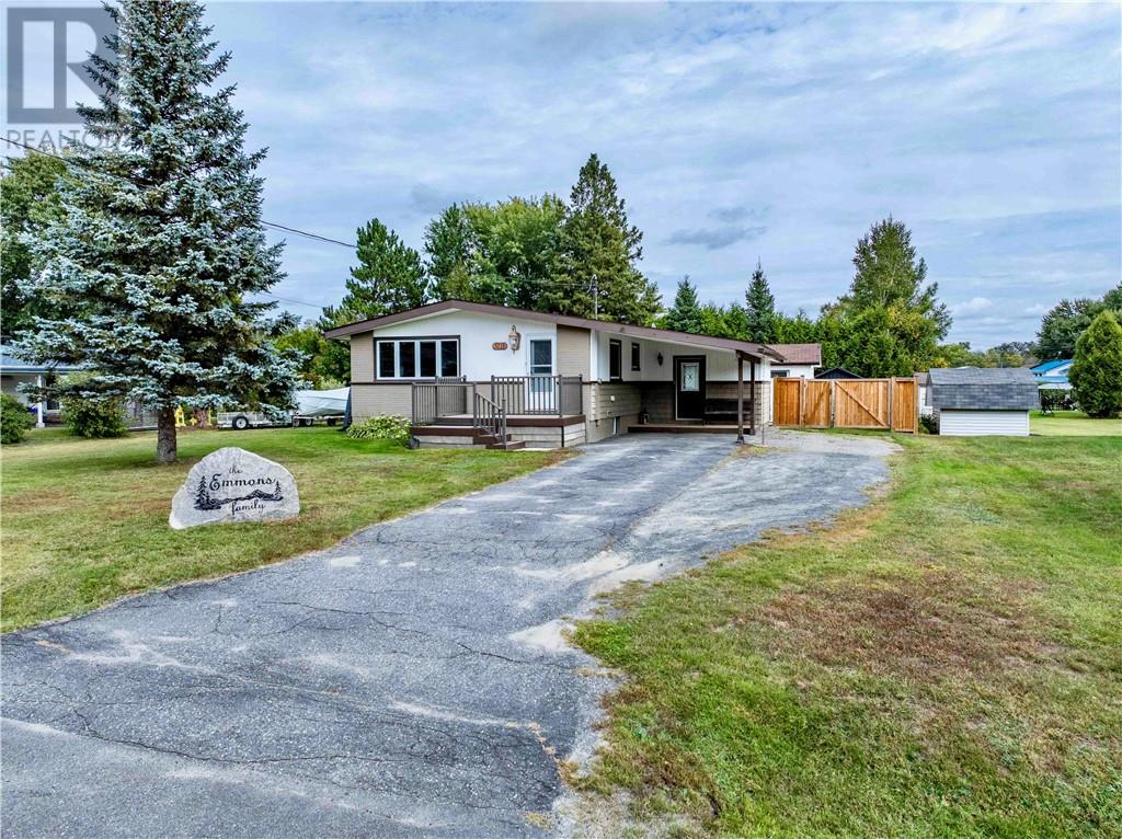 3218 Glendale, Val Caron, ON P3N 1A5