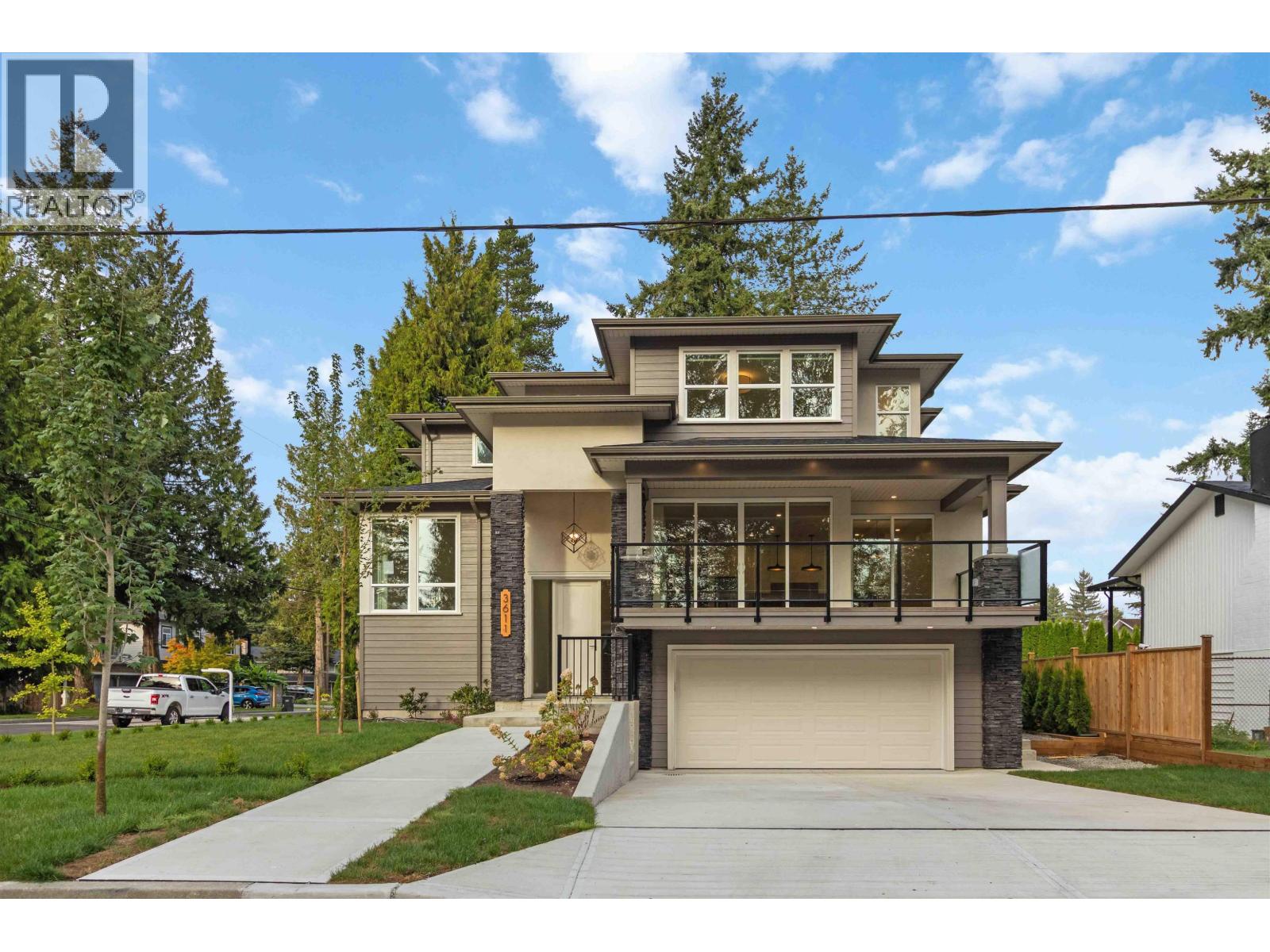 3611 St Thomas St, Port Coquitlam, BC V3B 0V4
