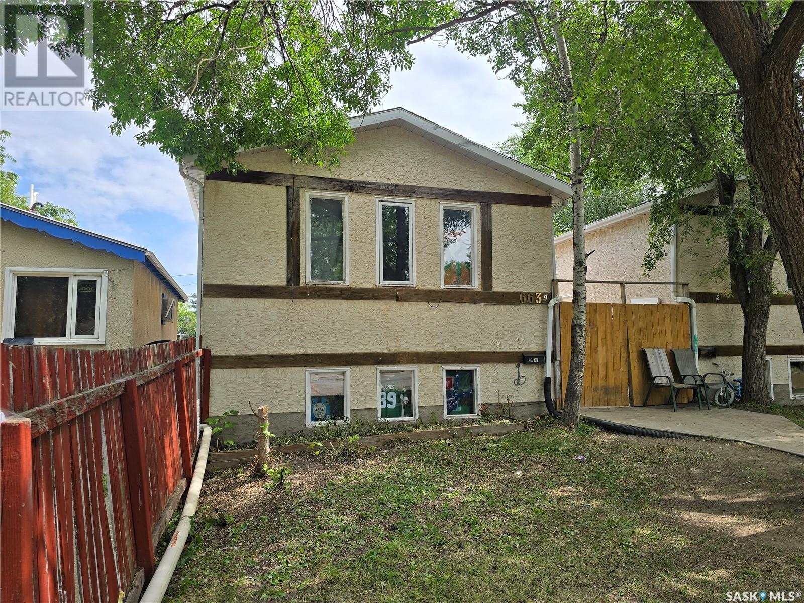 663 Robinson Street #a, Regina, SK S4T 2L9