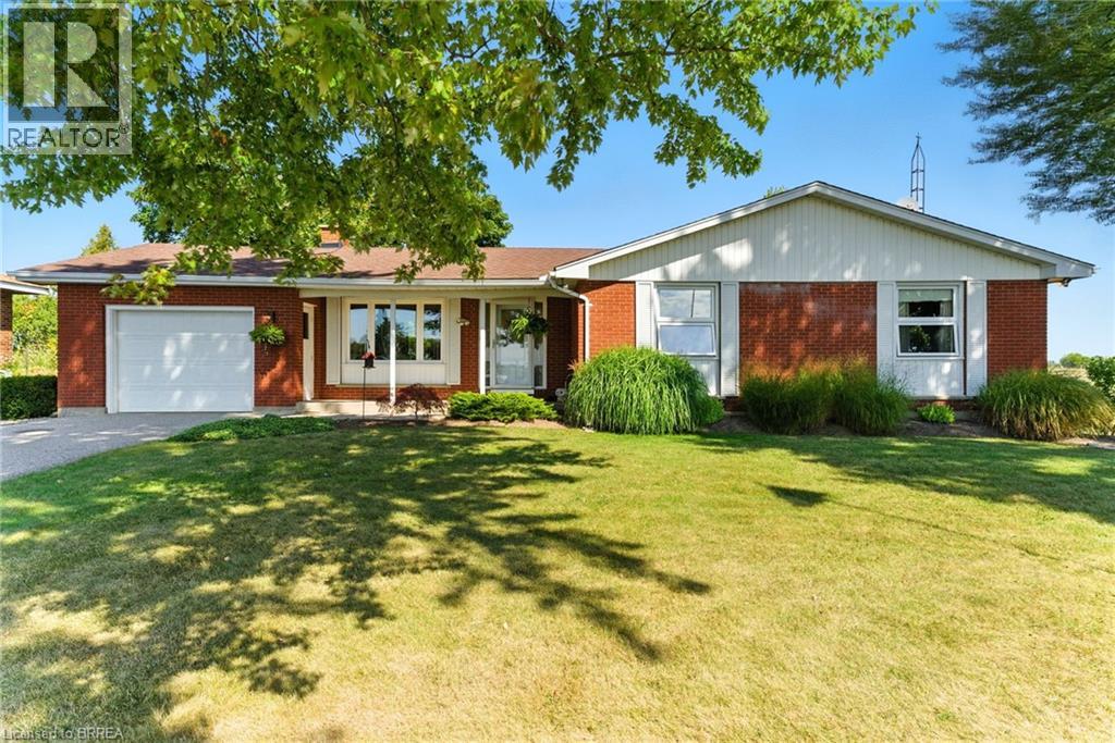 207 Robinson Rd, Brantford, ON N3T 5L7