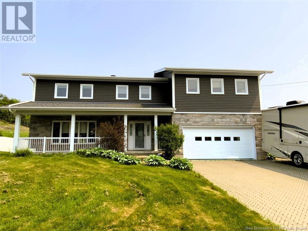 33 Thibaudeau Ave, Edmundston, NB E3V 4Z1