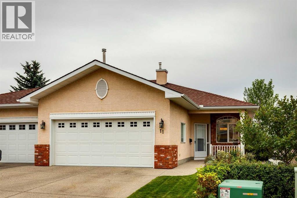 99 Christie Point Sw Unit 11, Calgary, AB T3H 3K8