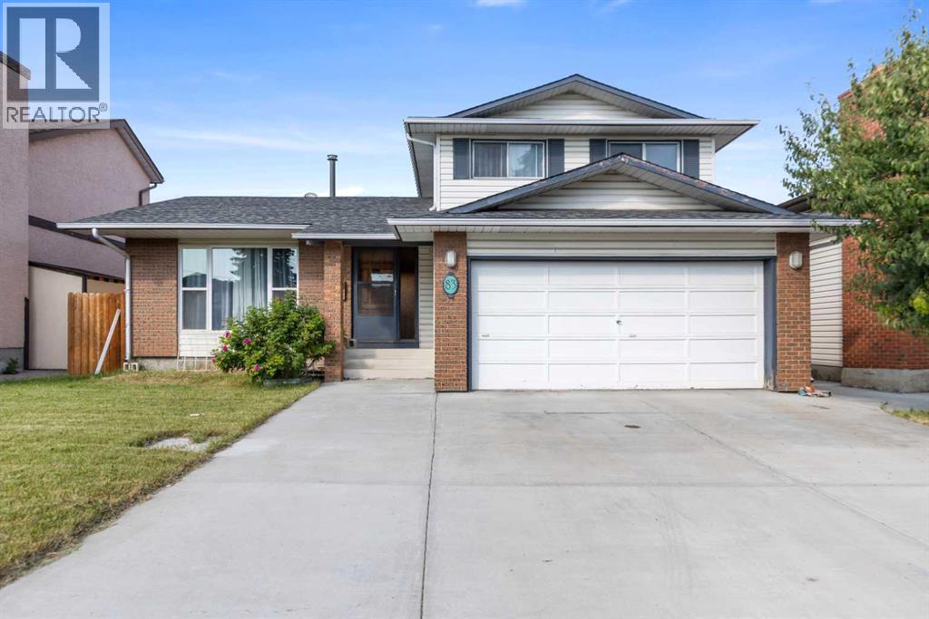 83 Templevale Way NE, Calgary, AB T1Y 4V1