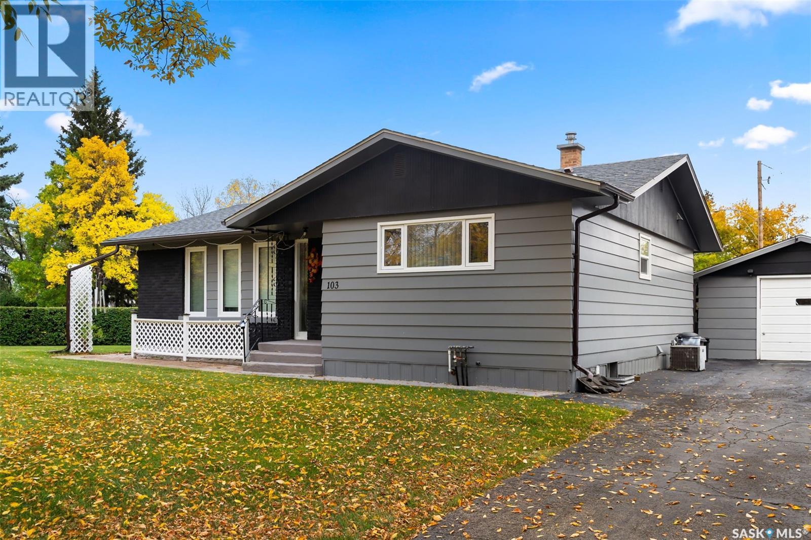 103 2 Street Northwest, Ituna, SK S0A 1N0