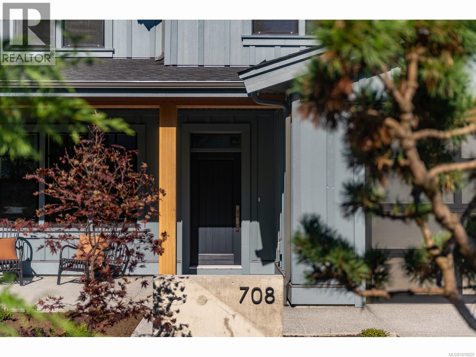 708 Fern Ridge Pl, Nanaimo, BC V9R 5P5
