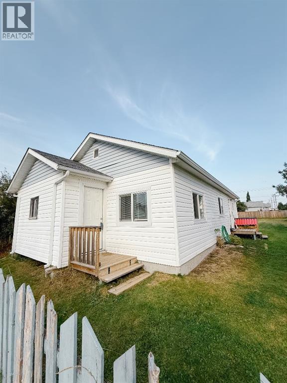 47 Street Unit 4515, Rocky Mountain House, AB T4T 1C7