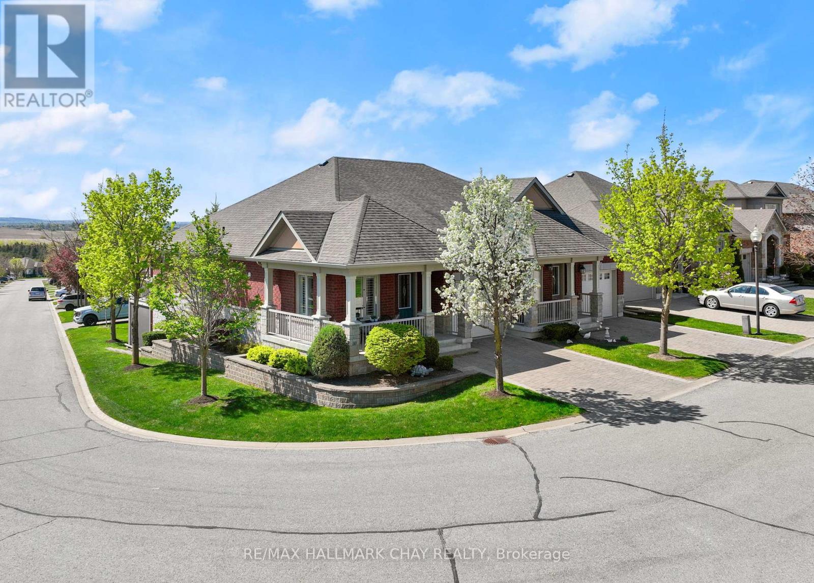 180 Ridge Way, New Tecumseth, ON L9R 2H7