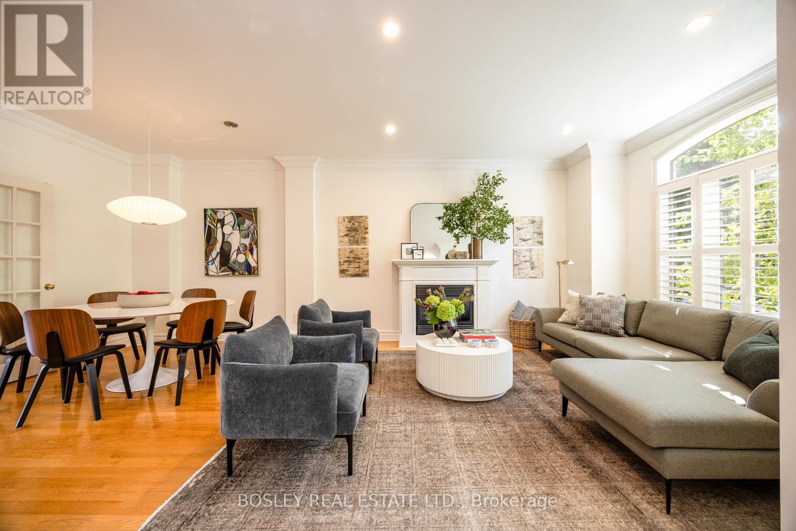 5 Lukow Ter, Toronto, ON M6R 3B7