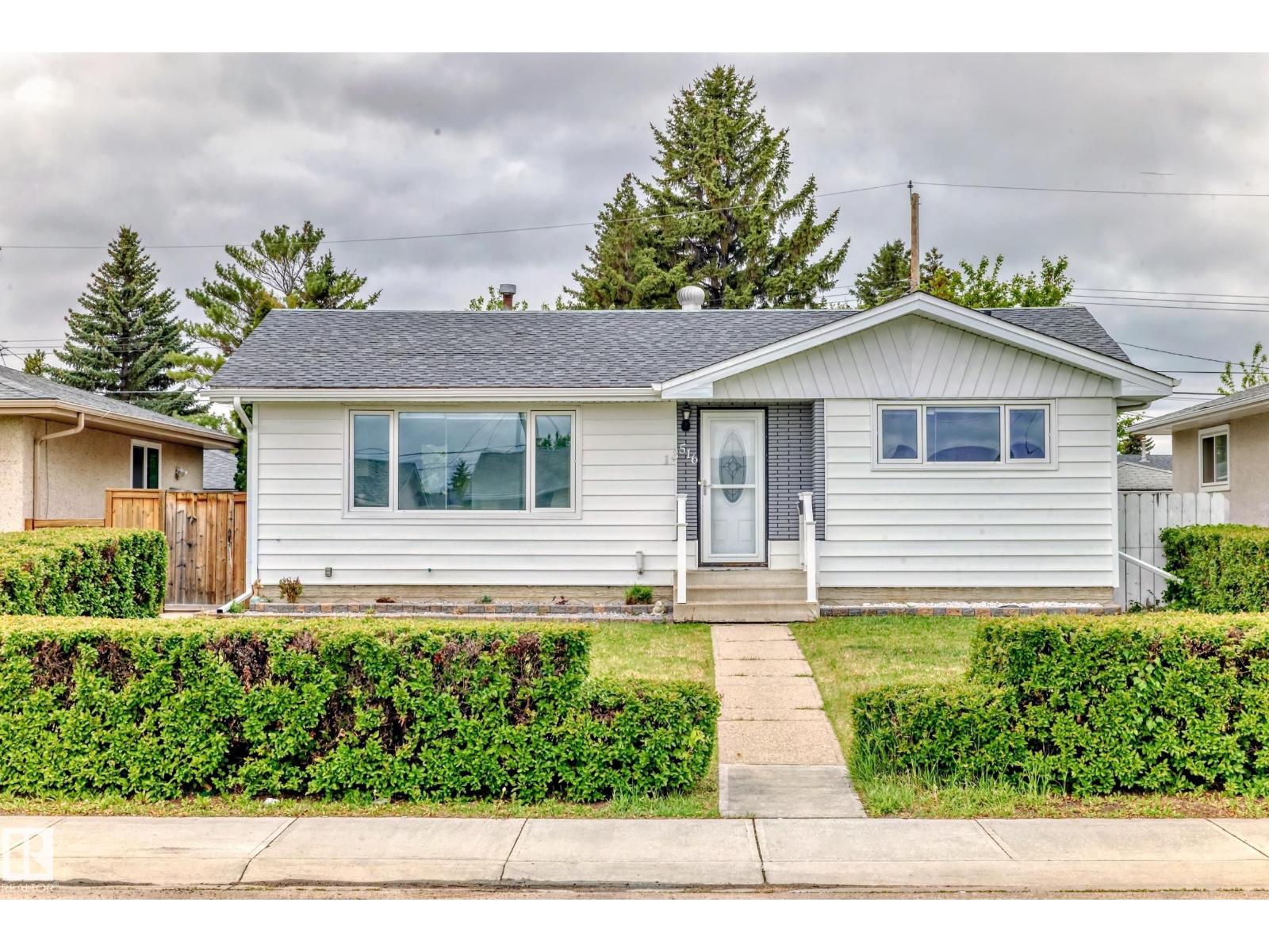 112 St Nw Unit 13516, Edmonton, AB T5E 5A4