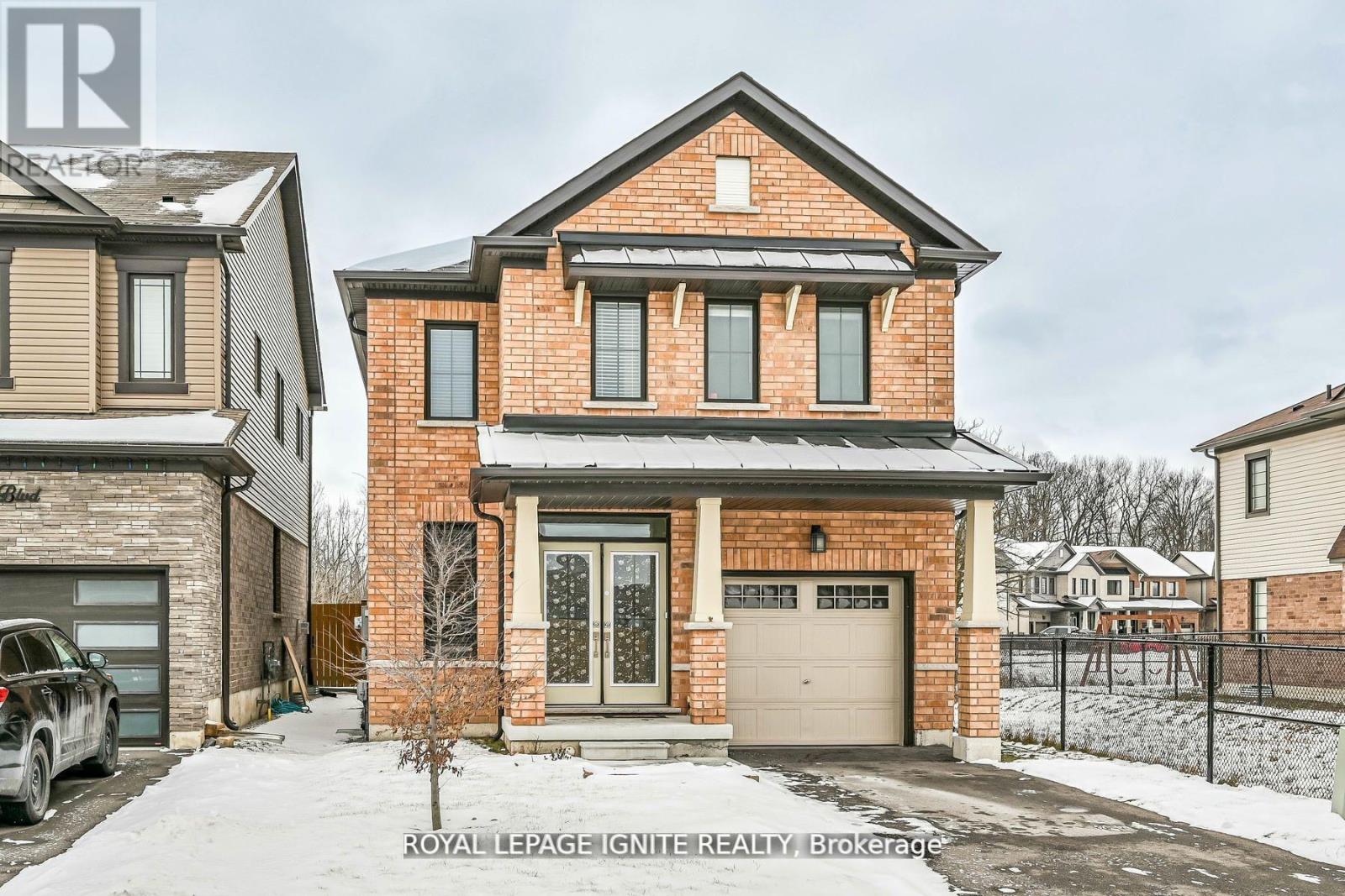 20 Queen Mary Blvd, Hamilton, ON L8J 0M4