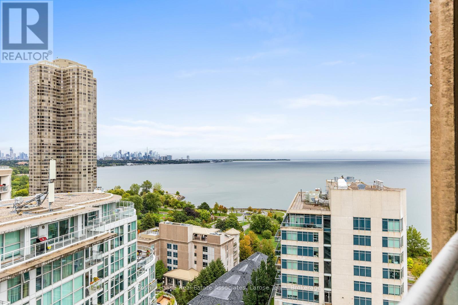 1801 3 Marine Parade Dr, Toronto Mimico, ON M8N 3Z5
