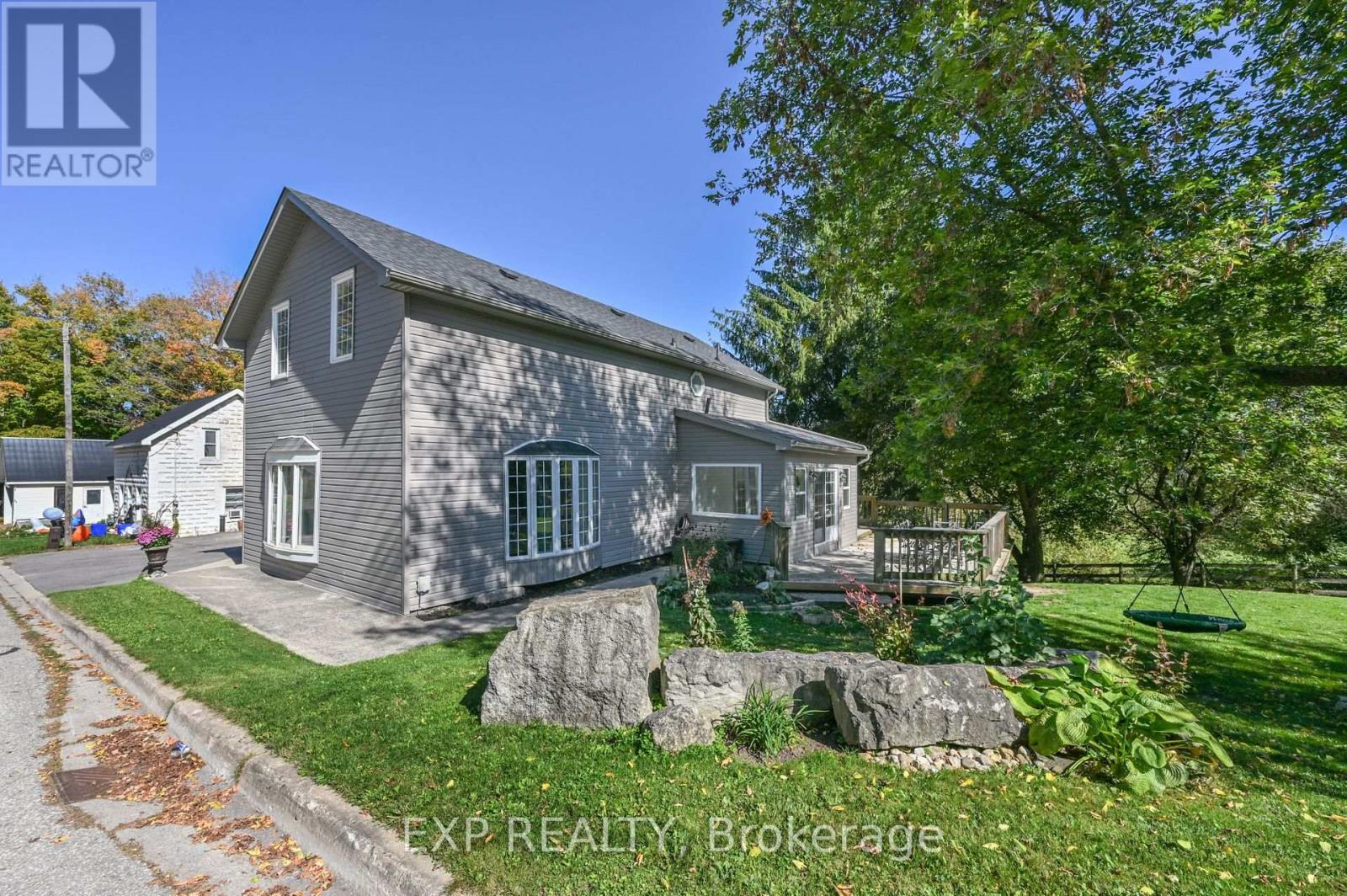 12 Mill St, Amaranth, ON L9W 3Z3