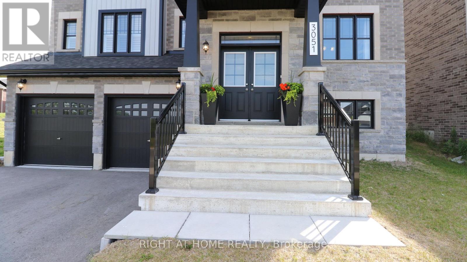 3051 Sierra Dr, Orillia, ON L3V 8M8