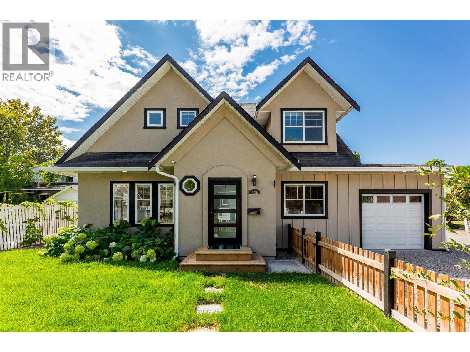 530 Rowcliffe Ave, Kelowna, BC V1Y 5Y9