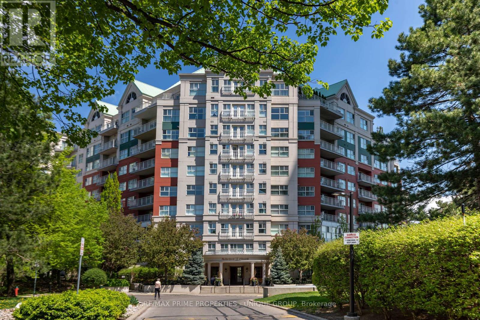 808 18 Concorde Pl, Toronto Banbury-don Mills, ON M3C 3T9