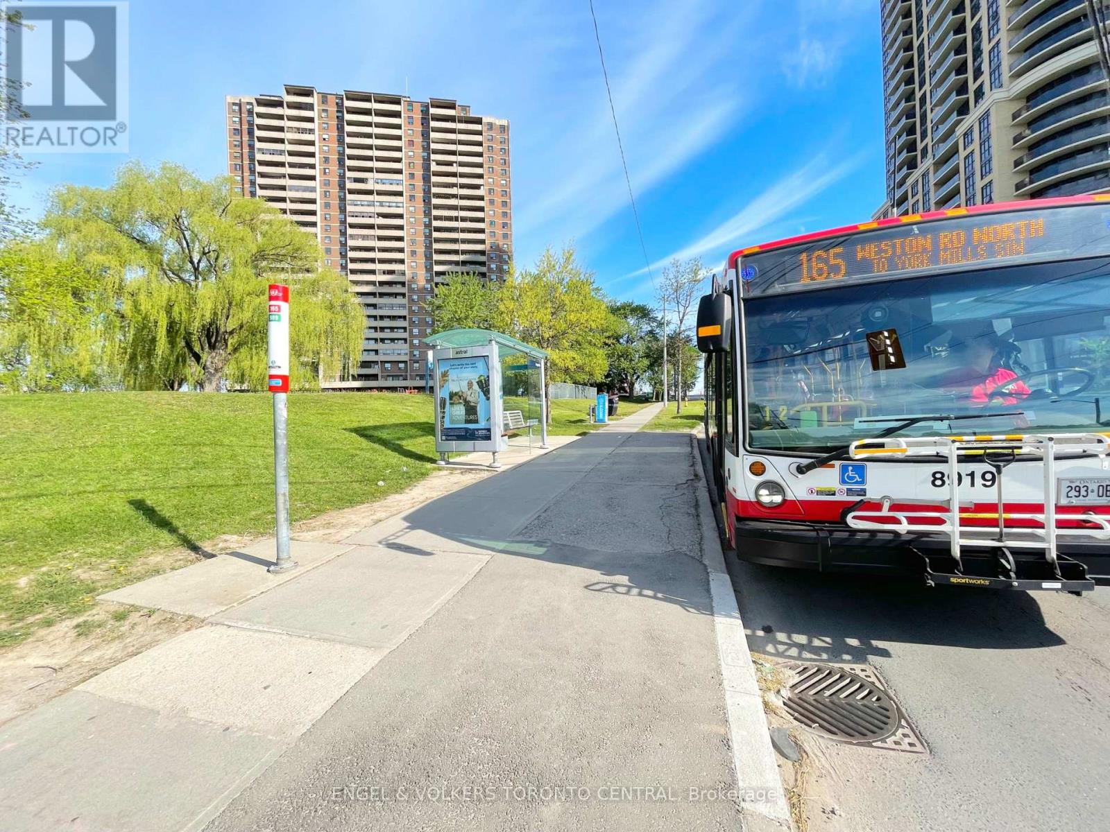 1003 3390 Weston Rd, Toronto, ON M9M 2X3