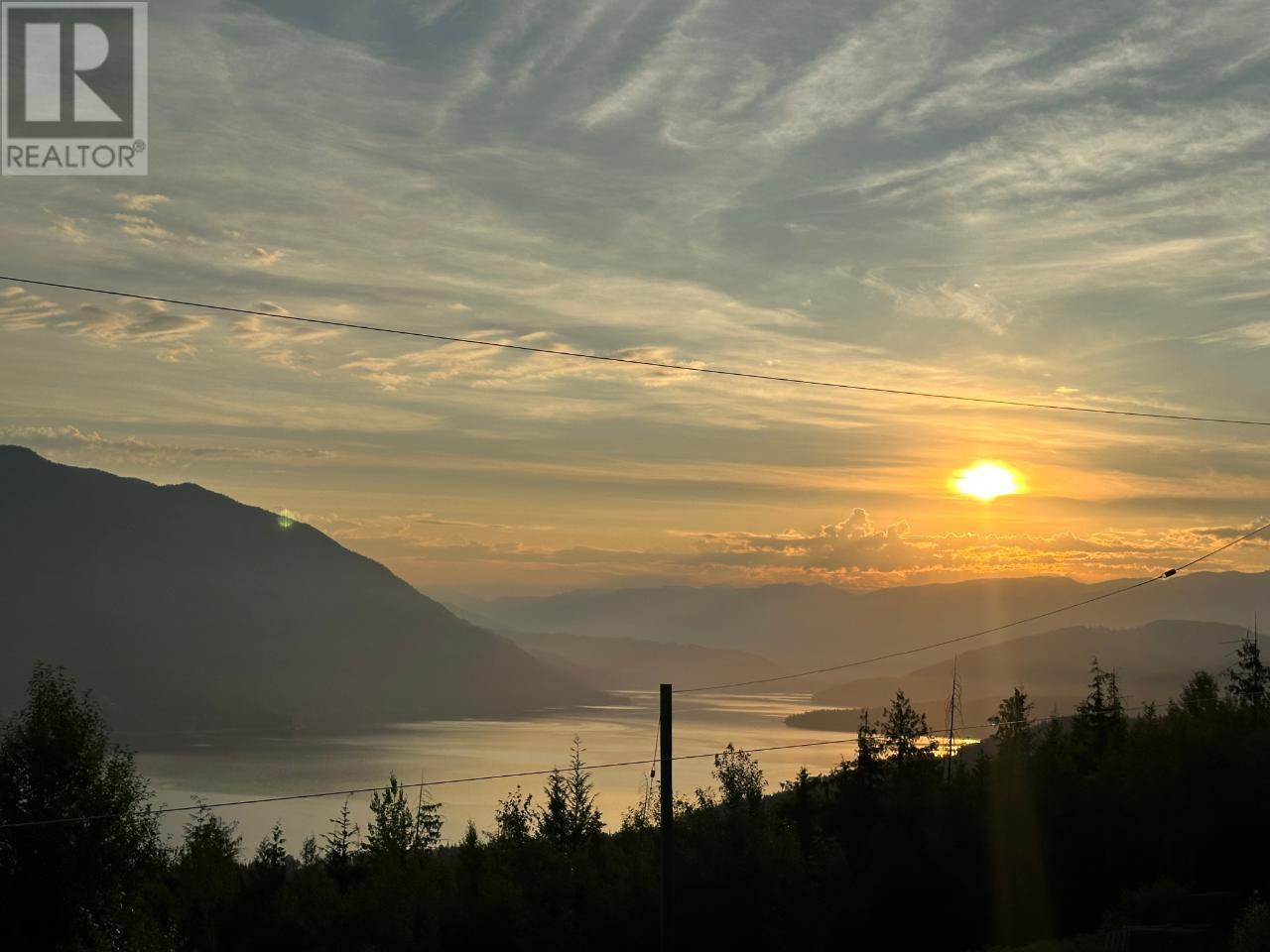 4652 Rose Cres, Eagle Bay, BC V0E 1T0