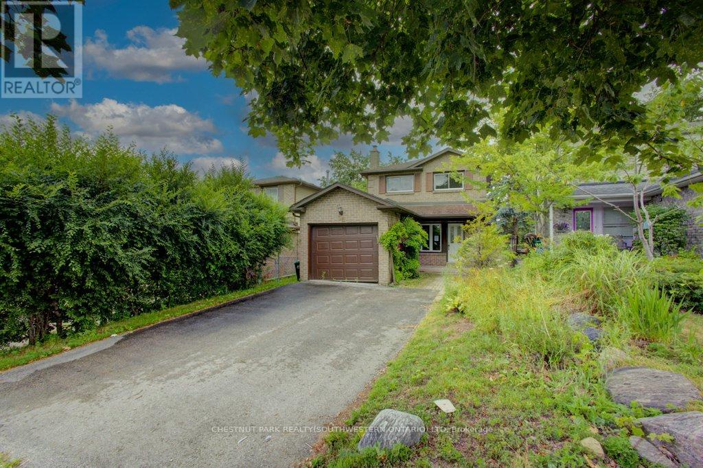 36 Fox Run, Barrie, ON L4N 5L5