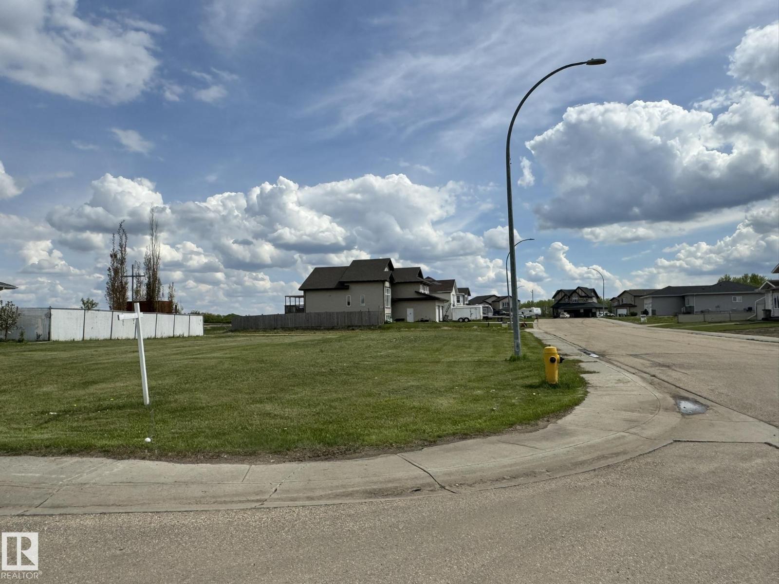 43 St Unit 5503, Lamont, AB T0B 2R0