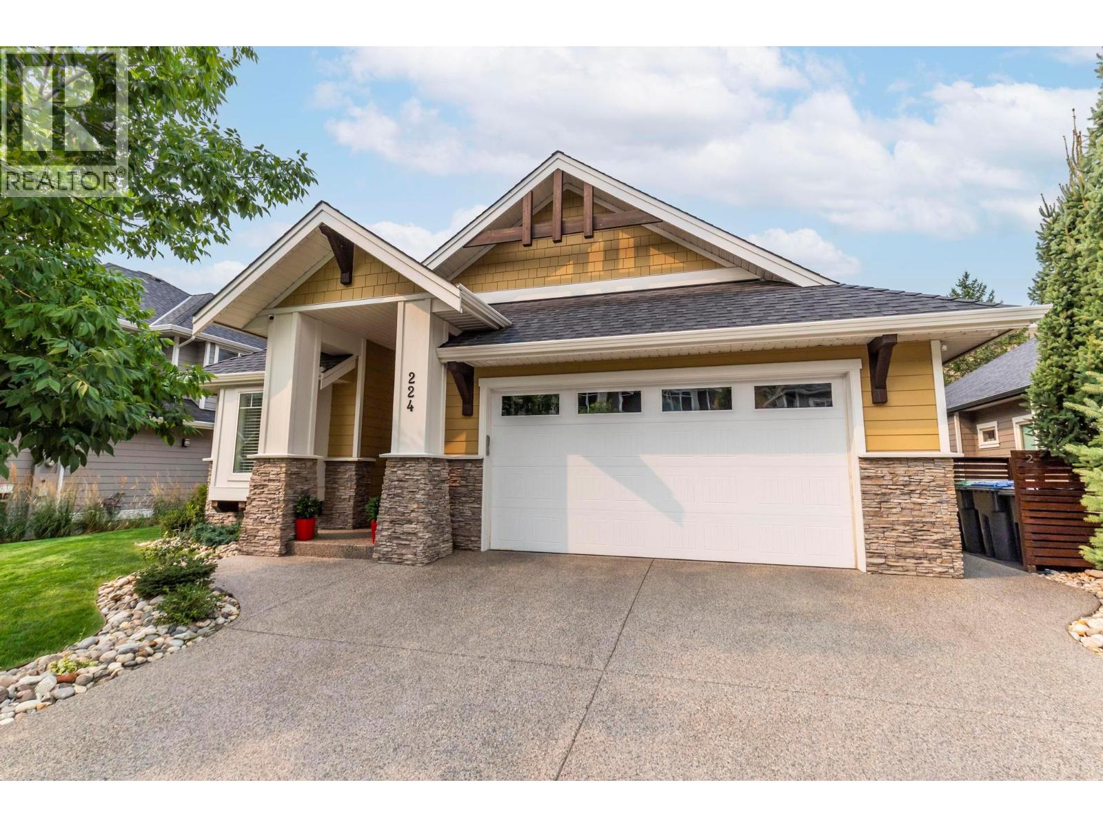 224 Lost Creek Ct, Kelowna, BC V1V 3B7
