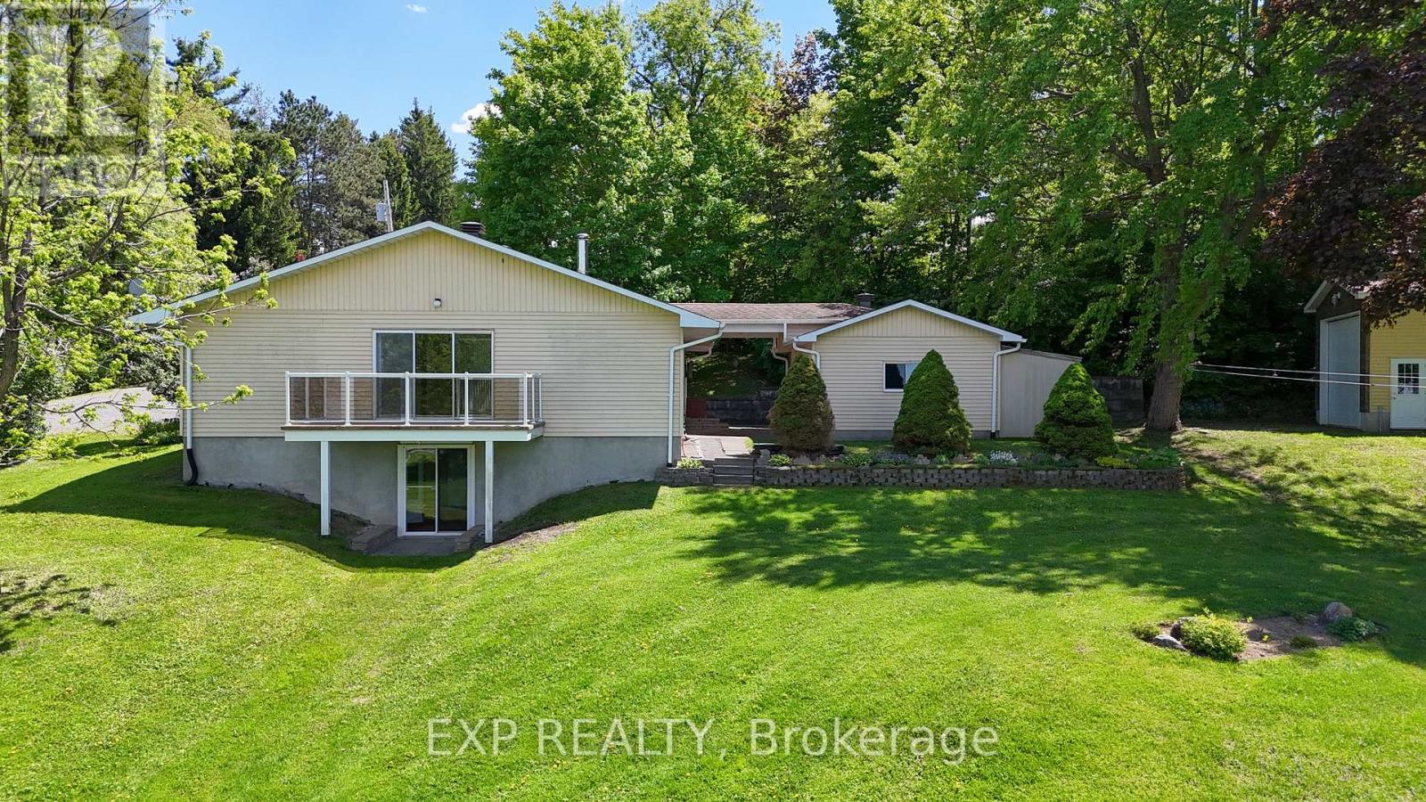 2577 Regional 174 Rd, Ottawa, ON K4C 1E5