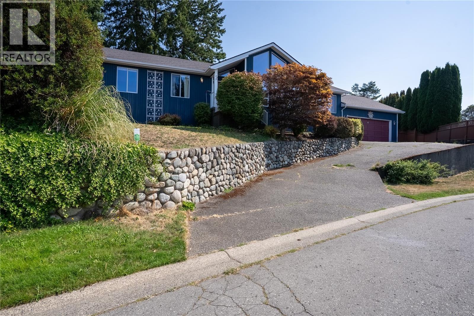 6108 Whitney Pl, Duncan, BC V9L 5N3