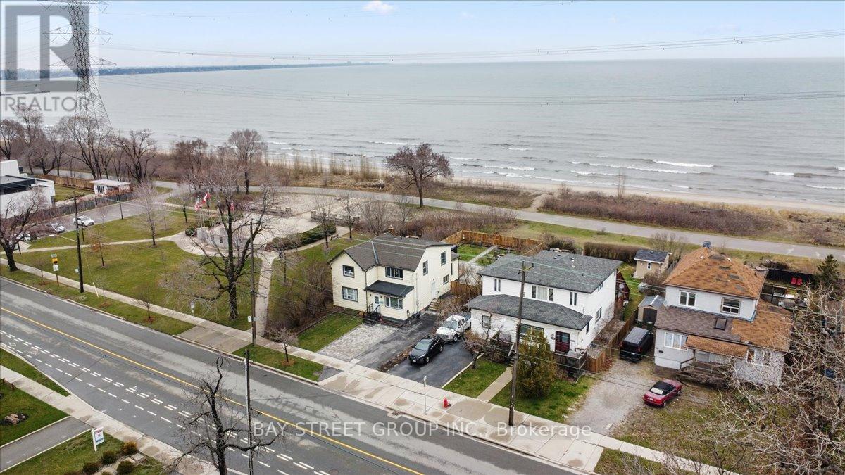 1019 Beach Blvd, Hamilton, ON L8H 6Z8