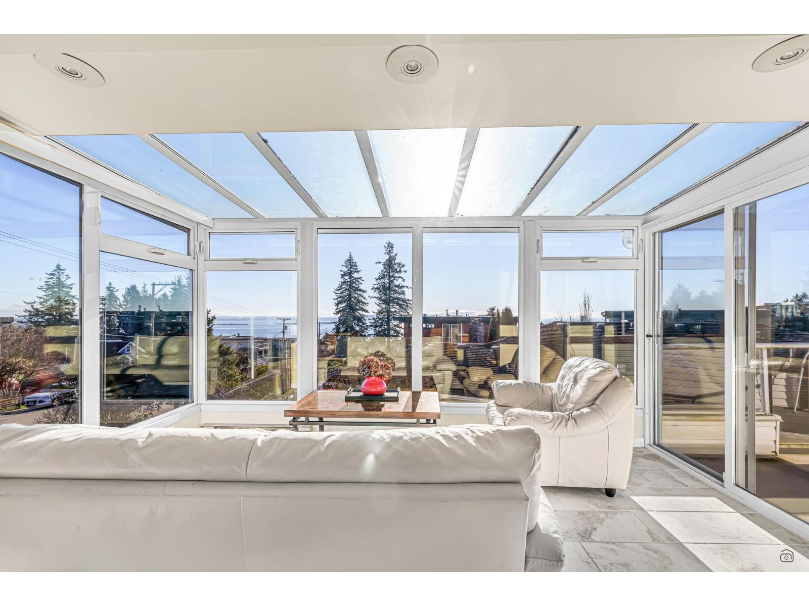 1191 Finlay St, White Rock, BC V4B 4K9