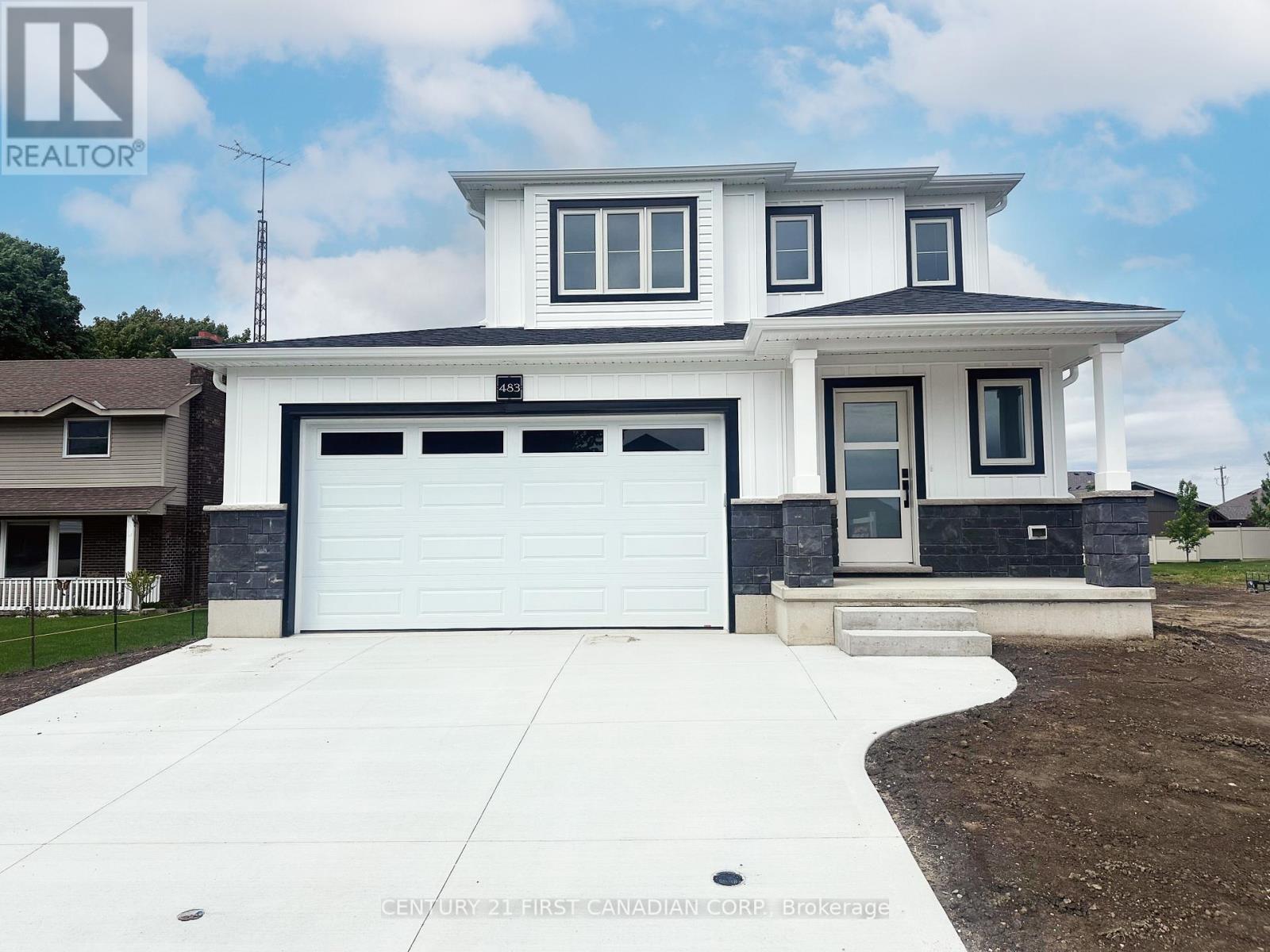 483 Huron St, Plympton-Wyoming, ON N0N 1T0