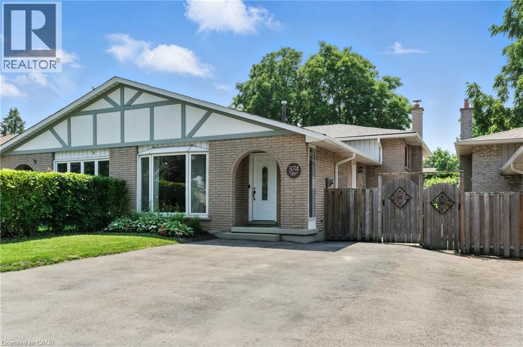 374 Magnolia Dr, Hamilton, ON L9C 6N7