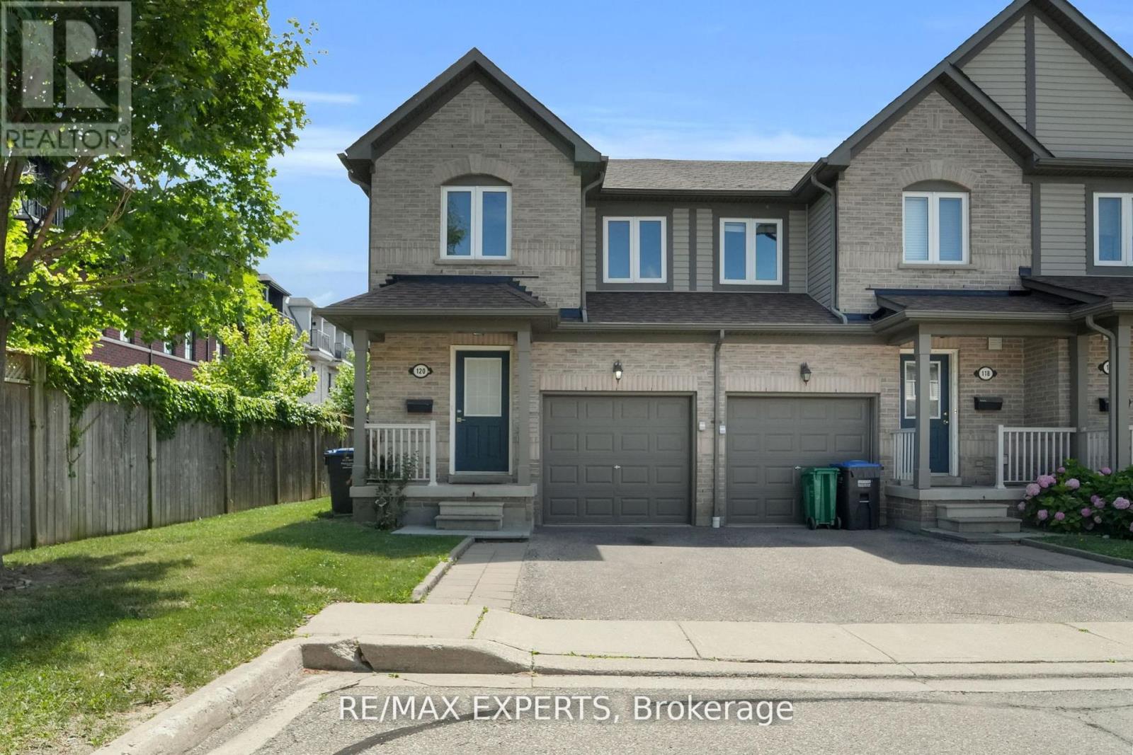 120 86 Joymar Dr, Mississauga, ON L5M 7Z6