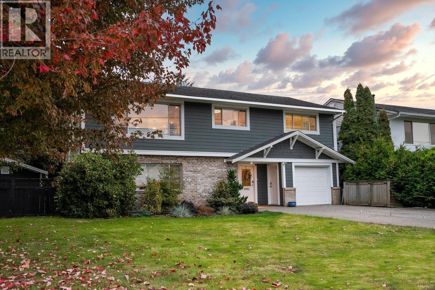 5488 Westminster Ave, Delta, BC V4K 2J5