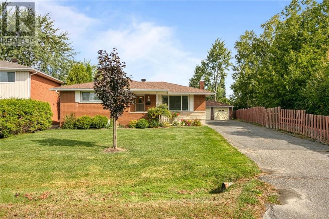 62 Galway, Sudbury, ON P3A 3W1
