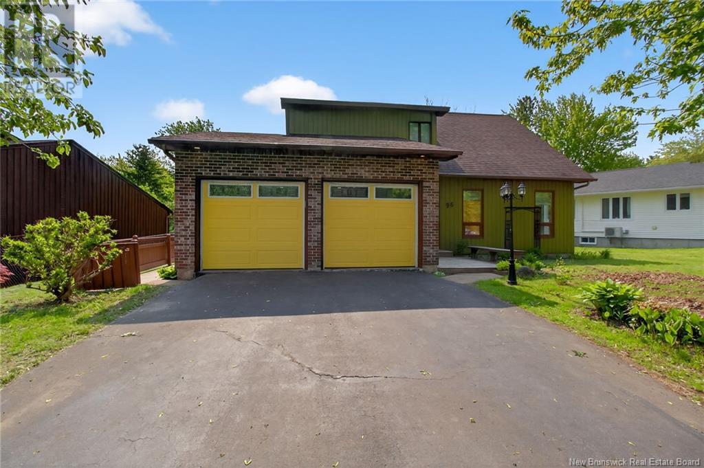 96 Teakwood Way, Moncton, NB E1G 1V3