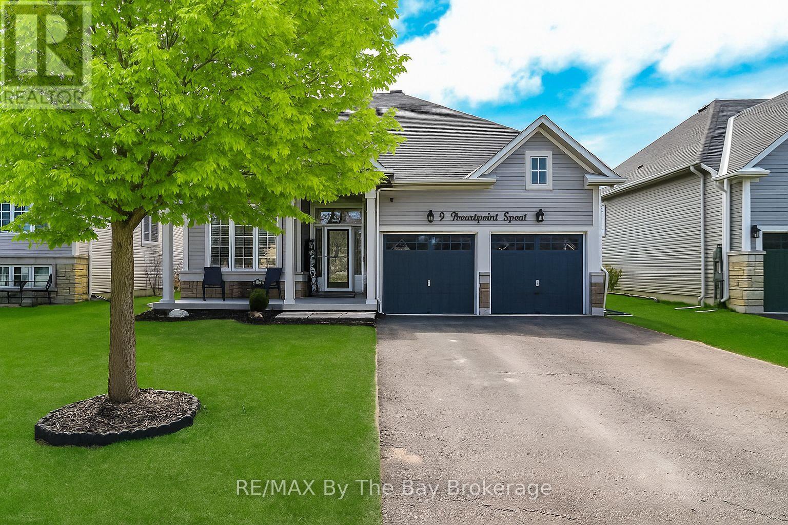 9 Broadpoint St, Wasaga Beach, ON L9Z 3B8