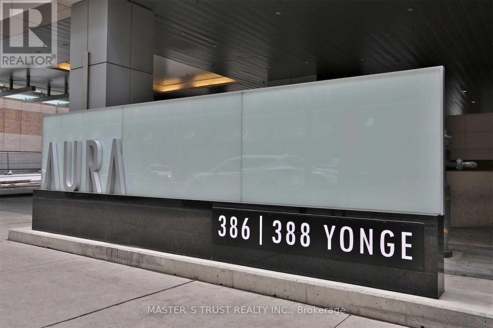 5504 386 Yonge St, Toronto, ON M5B 0A4