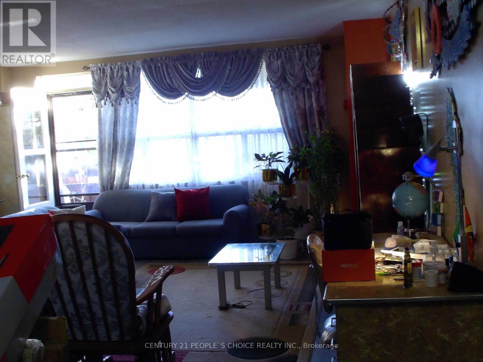 306 45 Silverstone Dr, Toronto, ON M9V 4B1