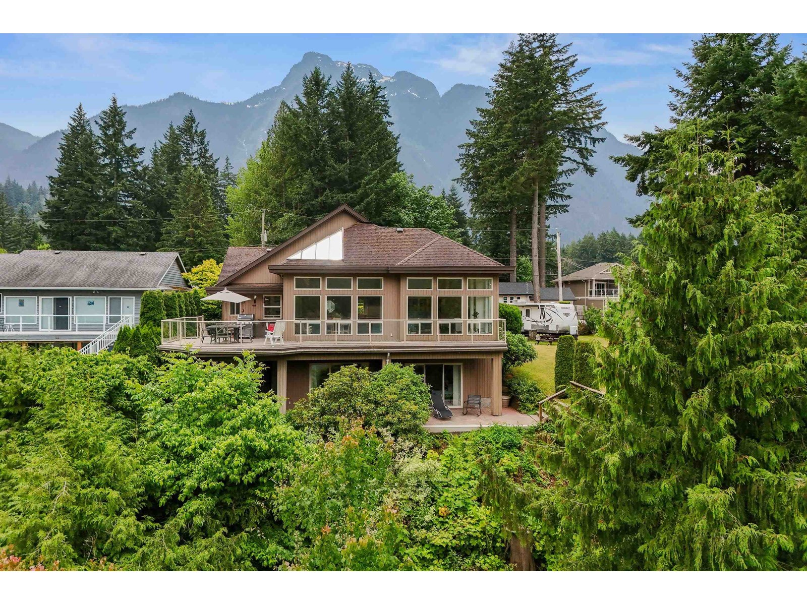 21313 Lakeview Crescentkawkawa Lk, Hope, BC V0X 1L1
