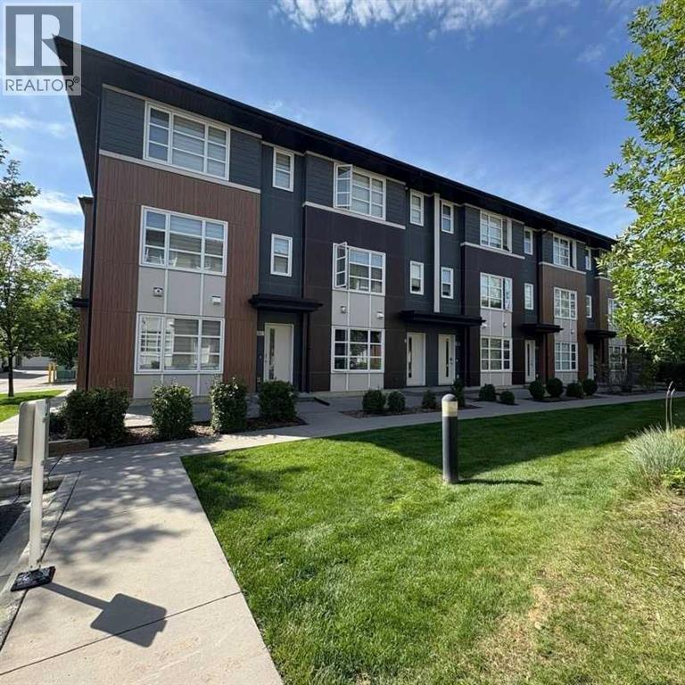 202 Evansridge Park NW, Calgary, AB T3P 0N7