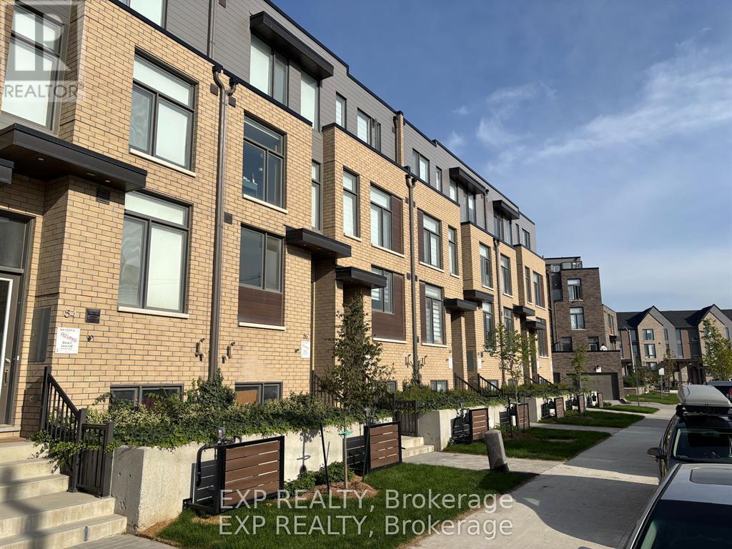 58 Hooyo Ter, Toronto Englemount-lawrence, ON M6A 0G1