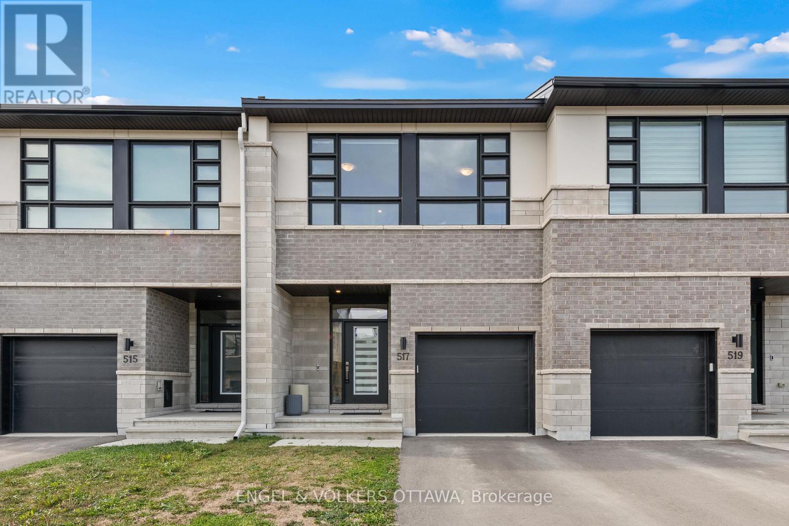 517 Cobra Cres, Ottawa, ON K2V 0T6