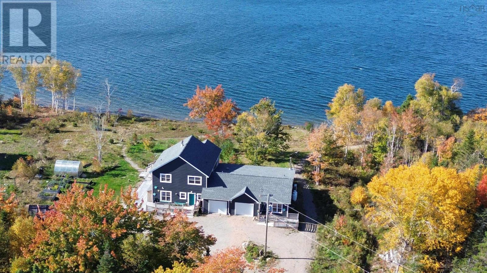 242 Rodney Dr, Malagawatch, NS B0E 2Y0